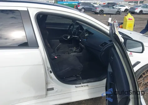 2011 Mitsubishi Lancer Evolution Gsr z USA, uszkodzony, nr VIN JA32W8FV7BU029000